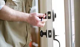 City Locksmith Store New York, NY 212-547-8936 City Locksmith Store New York, NY 212-547-8936 - 9-Locks-Change